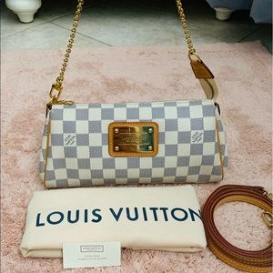 LOUIS VUITTON Damier Azur Eva Clutch.